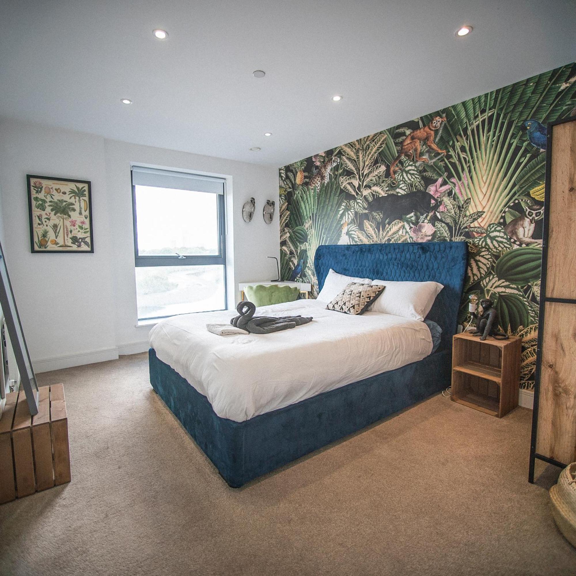 Stunning Riverside View Apartment, Near Canary Wharf & O2 London Ngoại thất bức ảnh