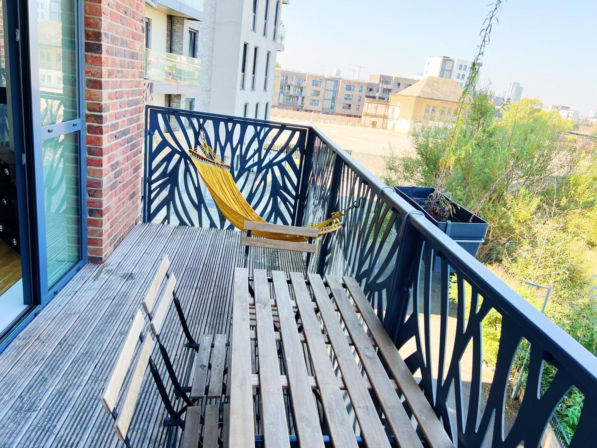 Stunning Riverside View Apartment, Near Canary Wharf & O2 London Ngoại thất bức ảnh